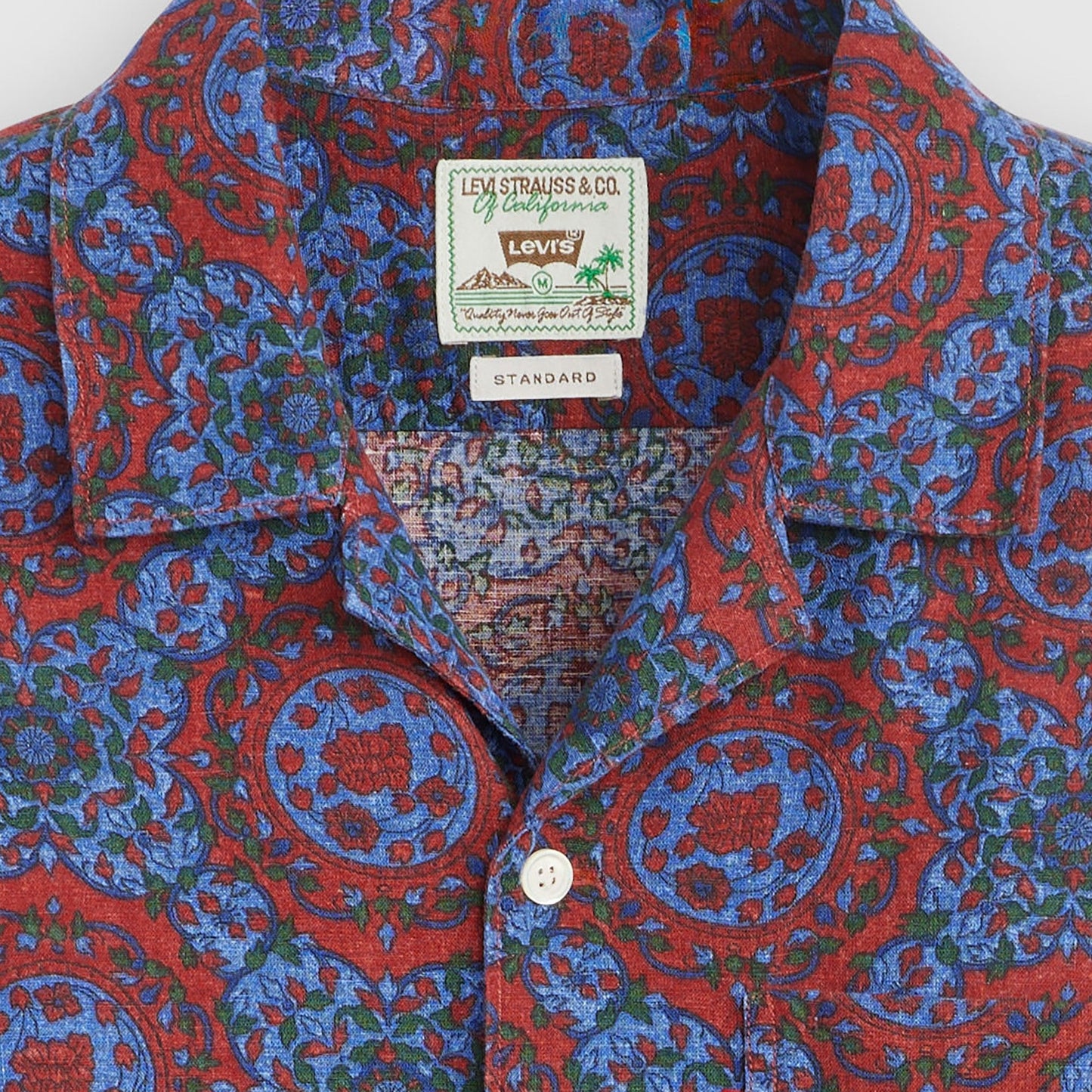 Levi's® Men's Short-Sleeve Sunset Standard Camp Shirt