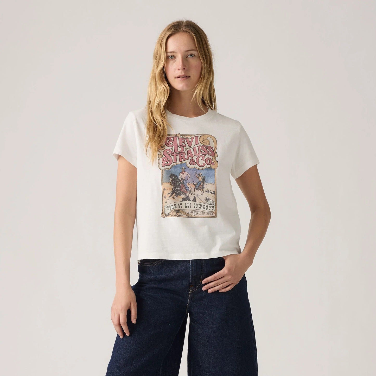Levi's® Women's Graphic Boxy T-Shirt