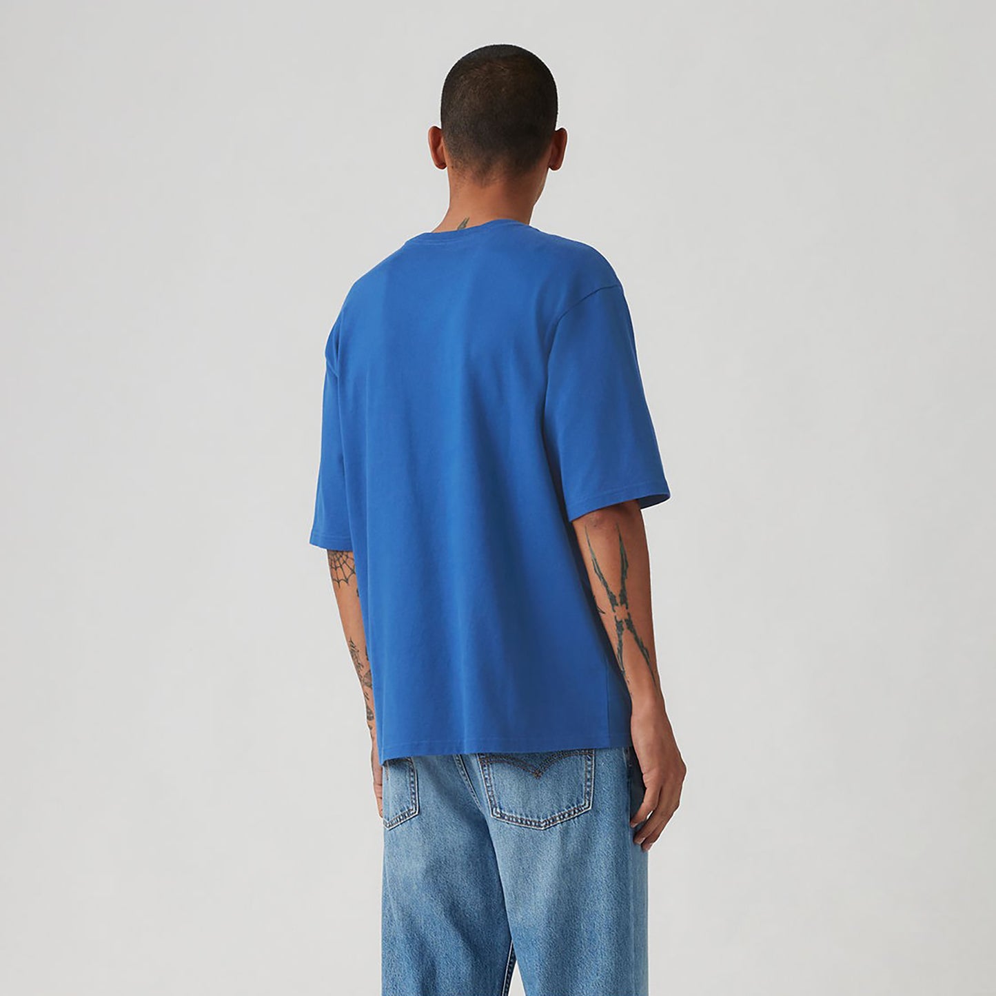 Levi's® Men's Half-Sleeve Graphic Pocket T-Shirt