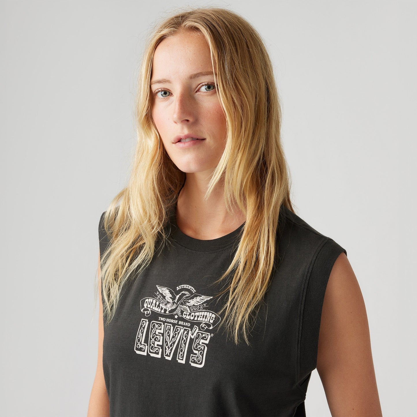 Levi's® Women's Graphic Boxy Tank Top