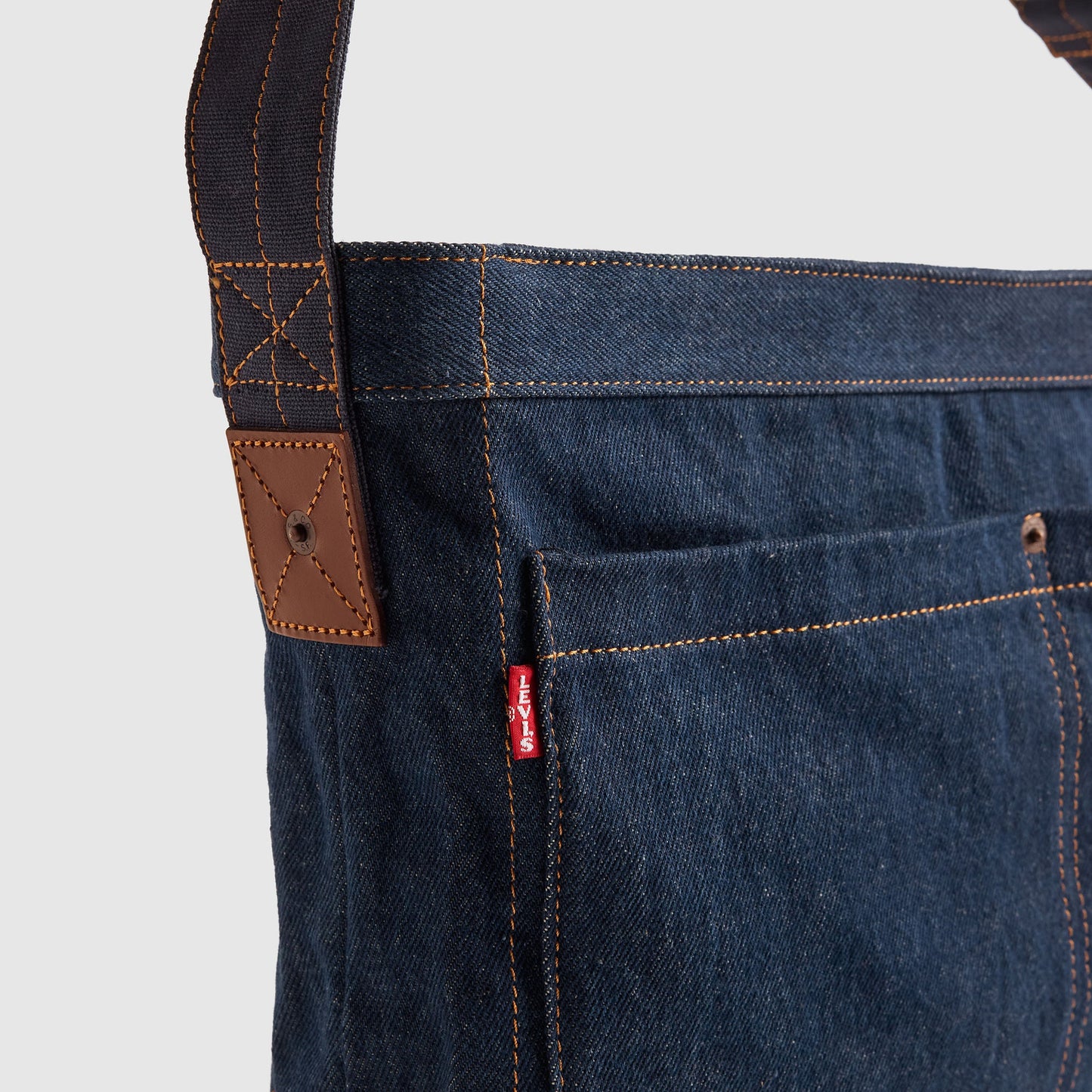 Levi's® Men's Heritage Messenger Bag