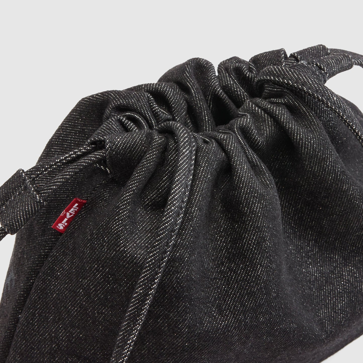 Levi's® Women's Isabelle Crossbody Bag