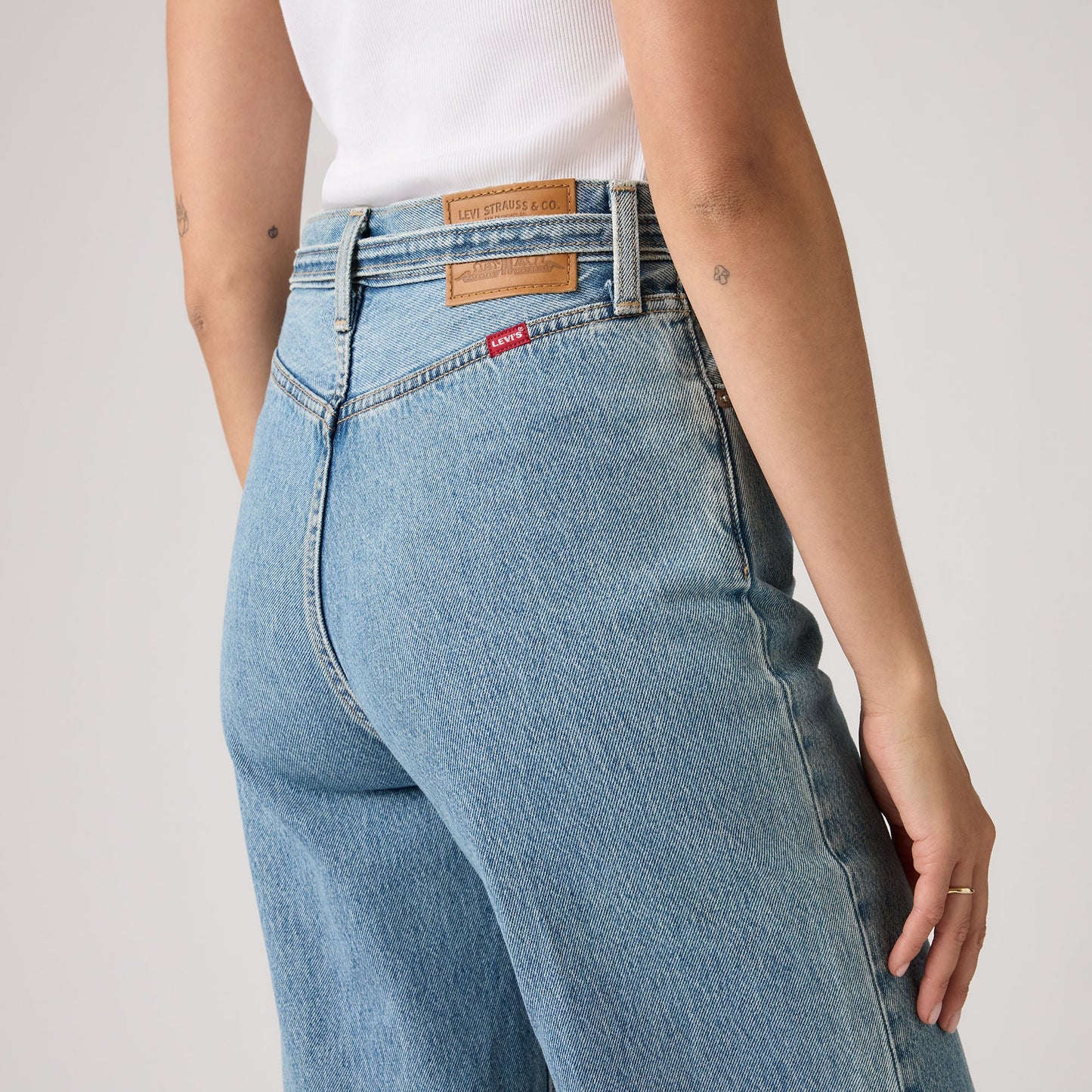 Levi's® Women's Ribcage Wide-Leg Belted Jeans