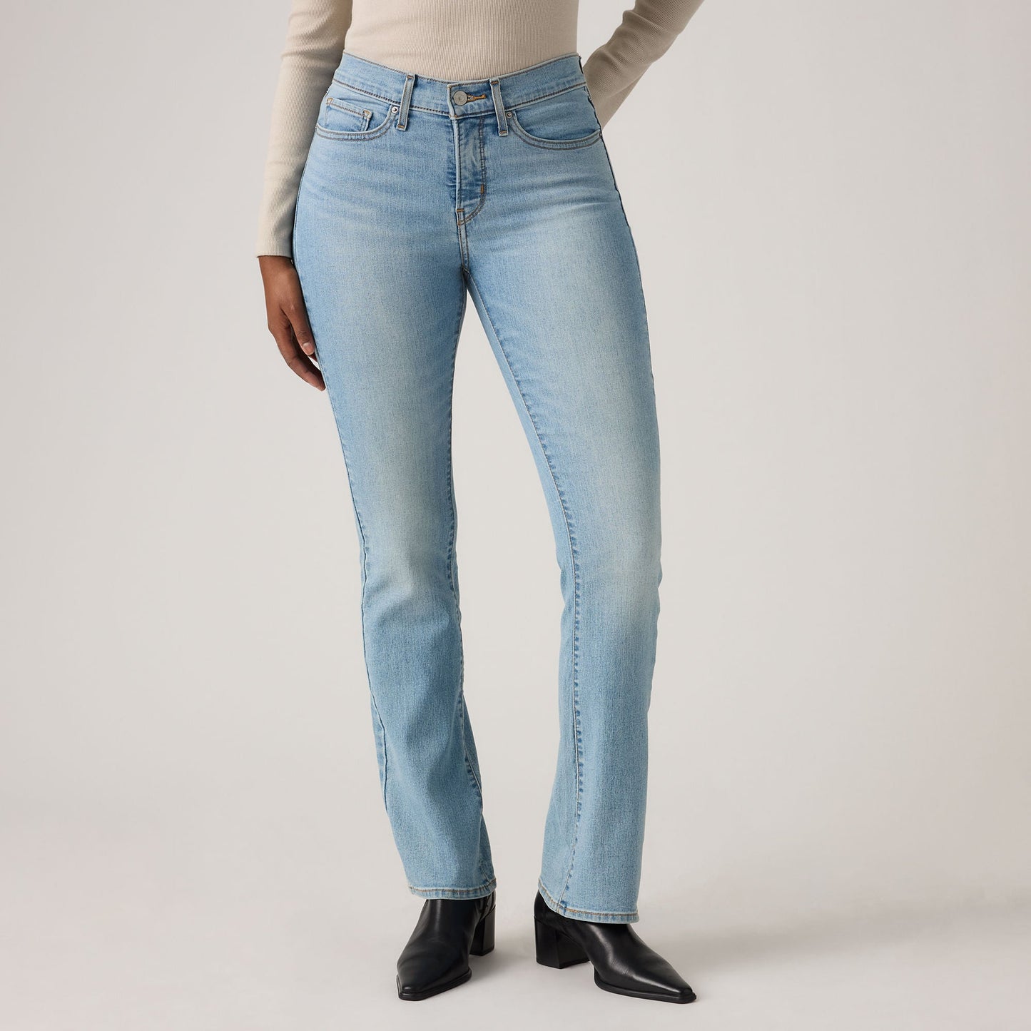 Levi's® Women's 315 Shaping Bootcut Jeans