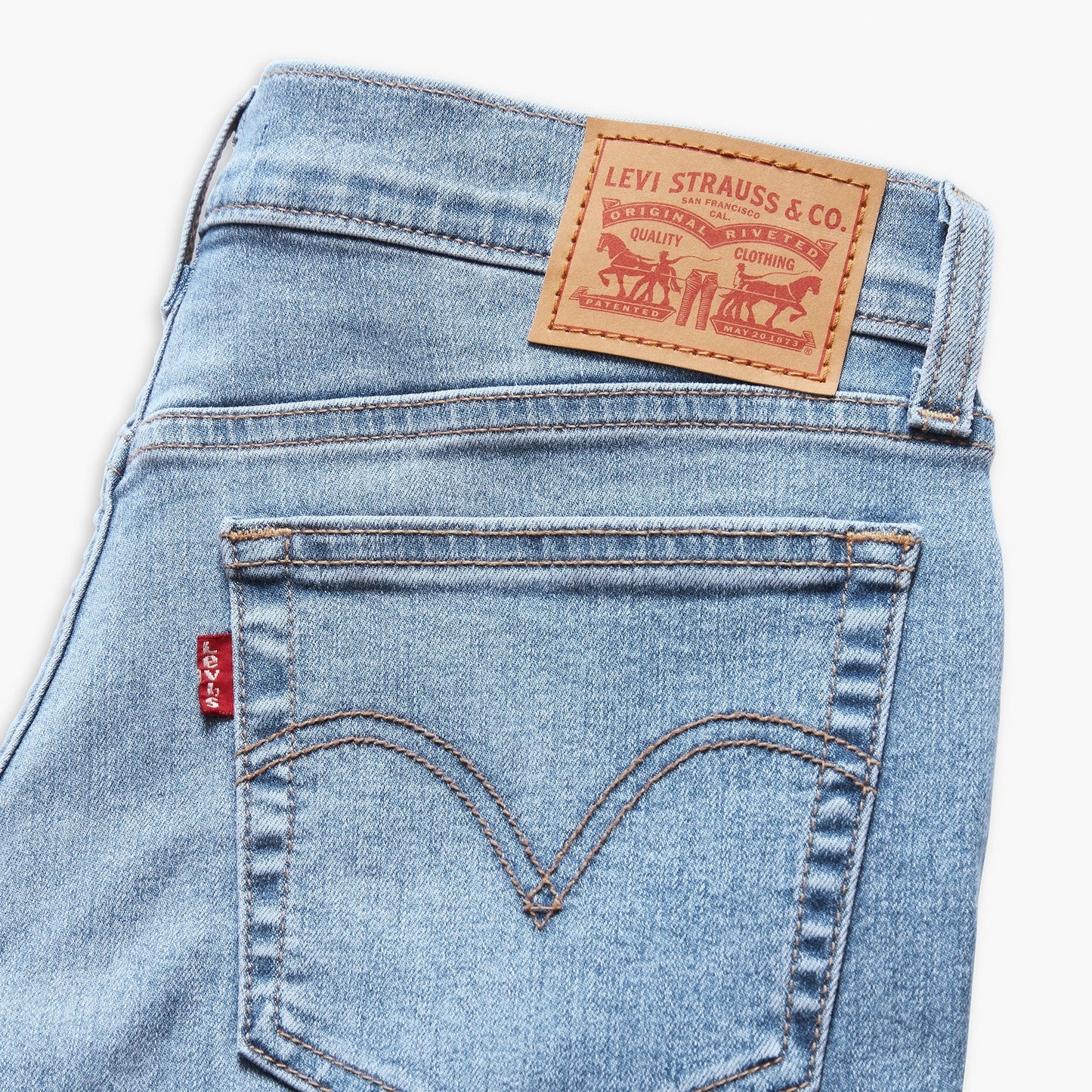 Levi's® Women's Mid-Rise Boyfriend Jeans