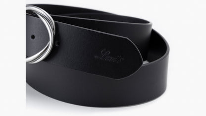 Levi's® Women's Twisted Oval Buckle Belt