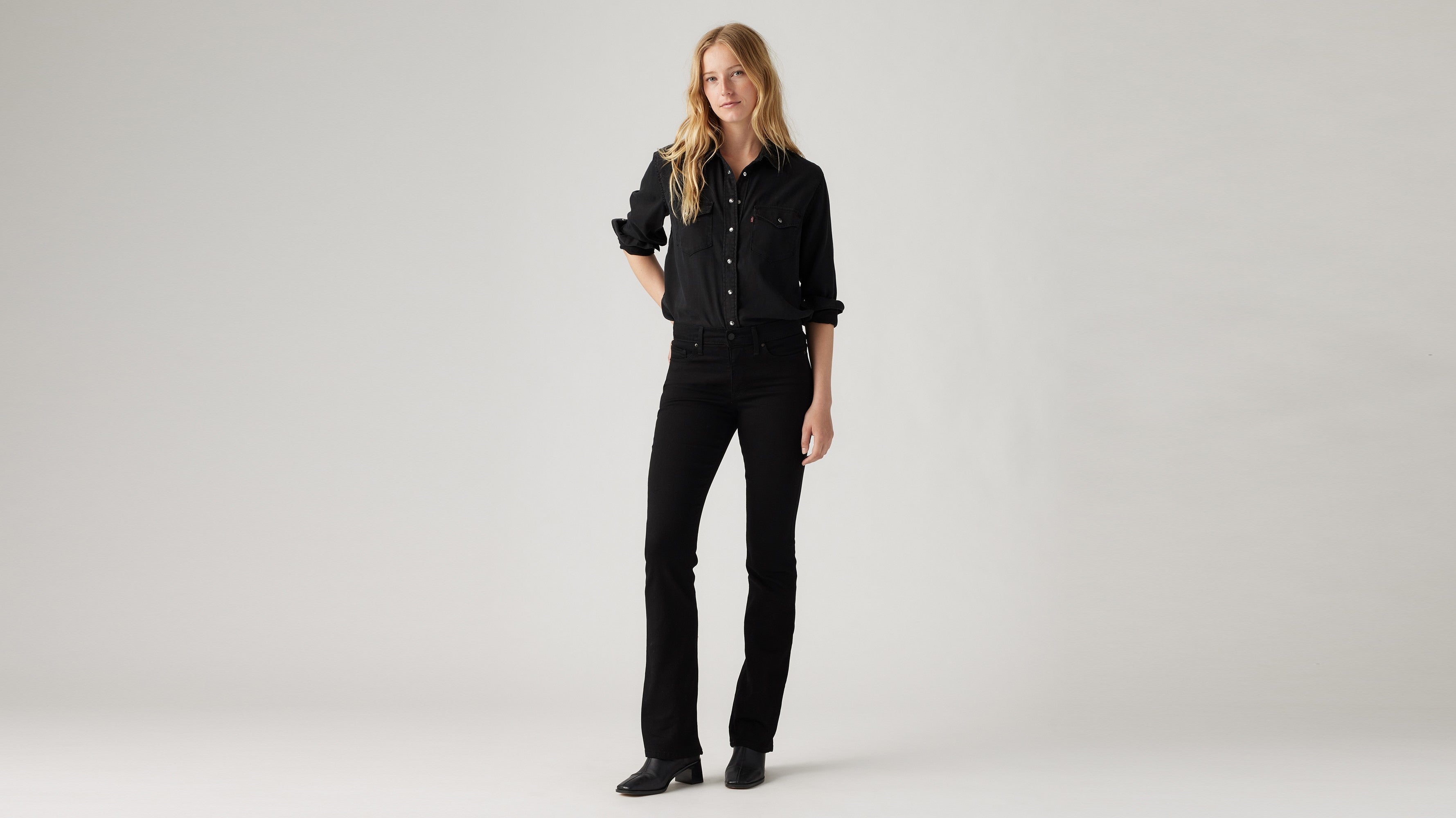 Levi's® Women's 315 Shaping Bootcut Jeans - Soft Black | Levi's PH