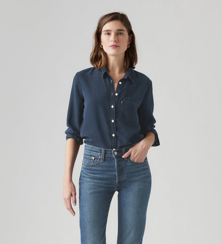 Levi s Women s Darlene Utility Shirt Initial Take Levi s PH
