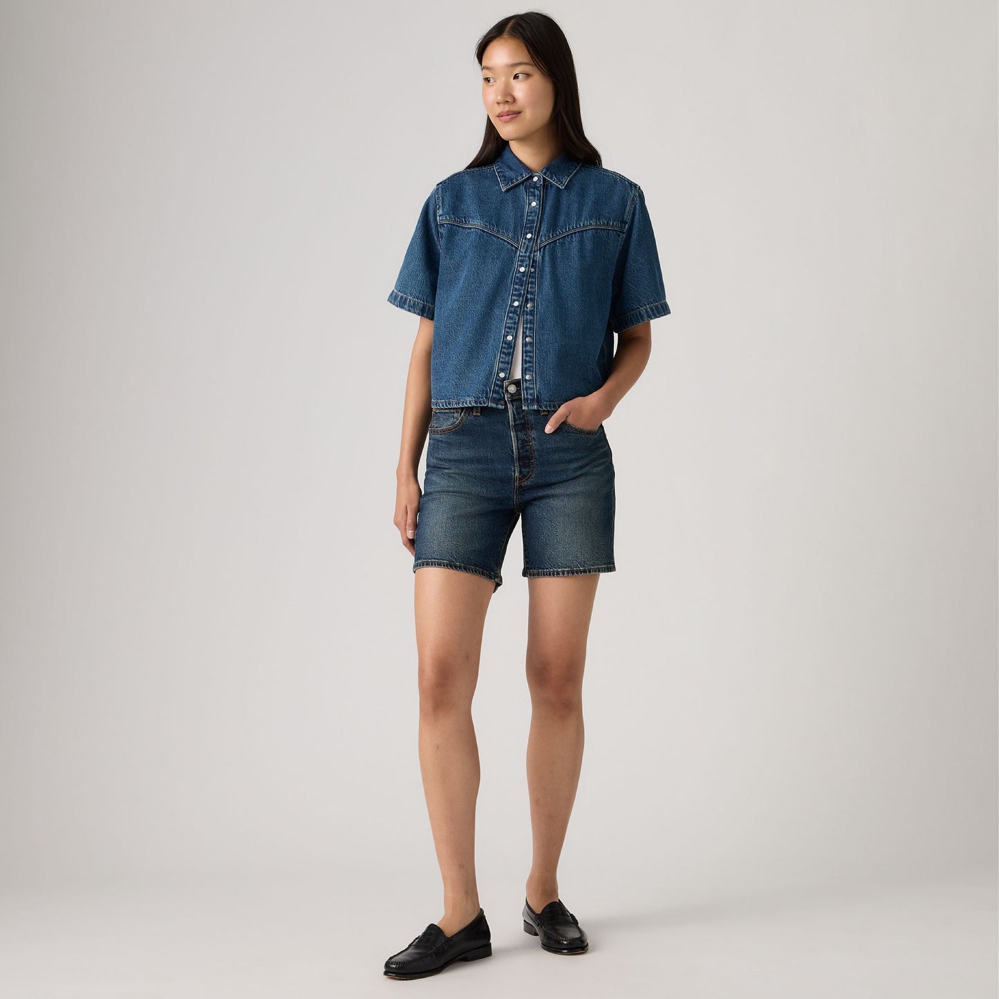Levi's® Women's 501® Lightweight Mid-Thigh Shorts