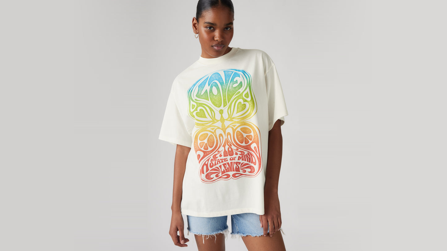 Levi's® Women's Graphic Short Stack T-Shirt