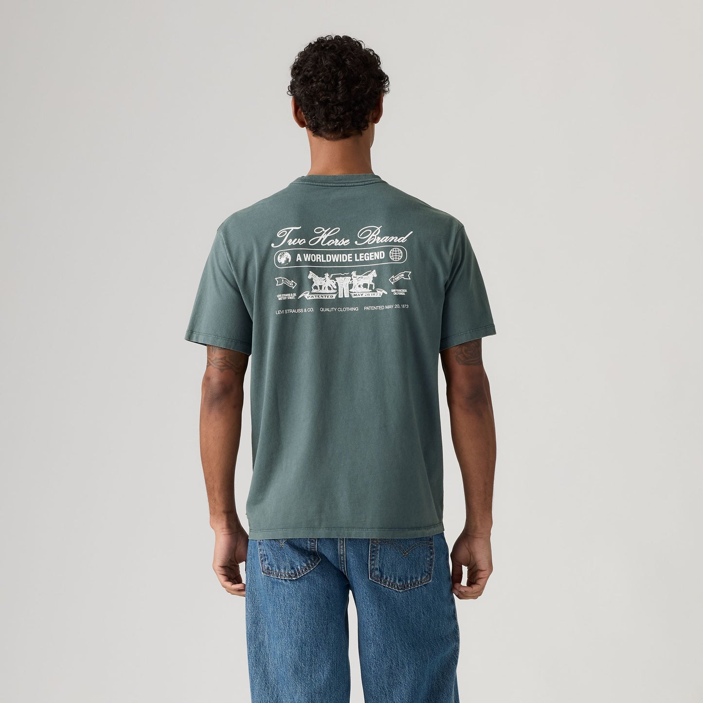 Levi's® Men's Graphic Vintage Fit Pocket Tee