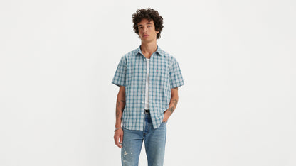 Levi's® Men's Short-Sleeve Classic Standard Fit Shirt