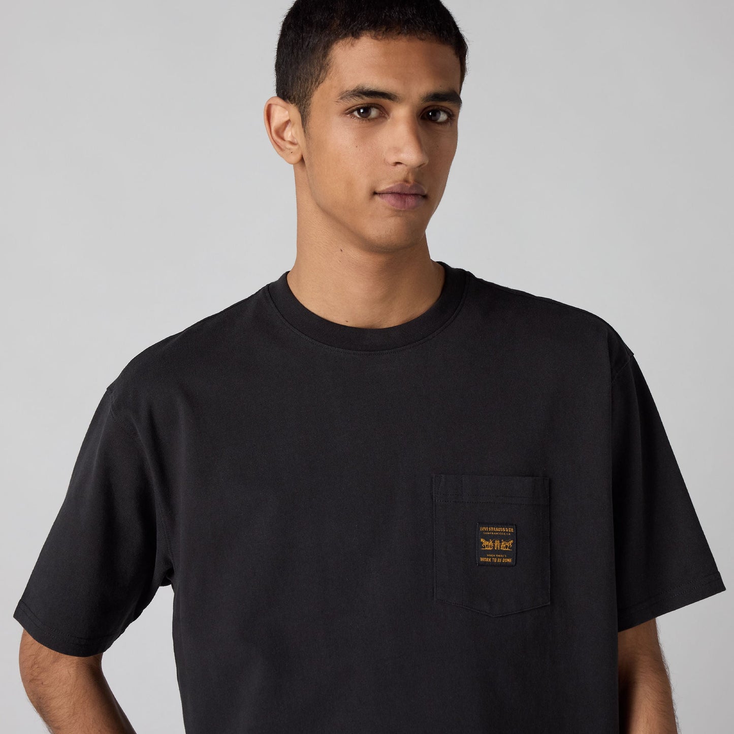 Levi's® Men's Short-Sleeve Workwear Pocket T-Shirt