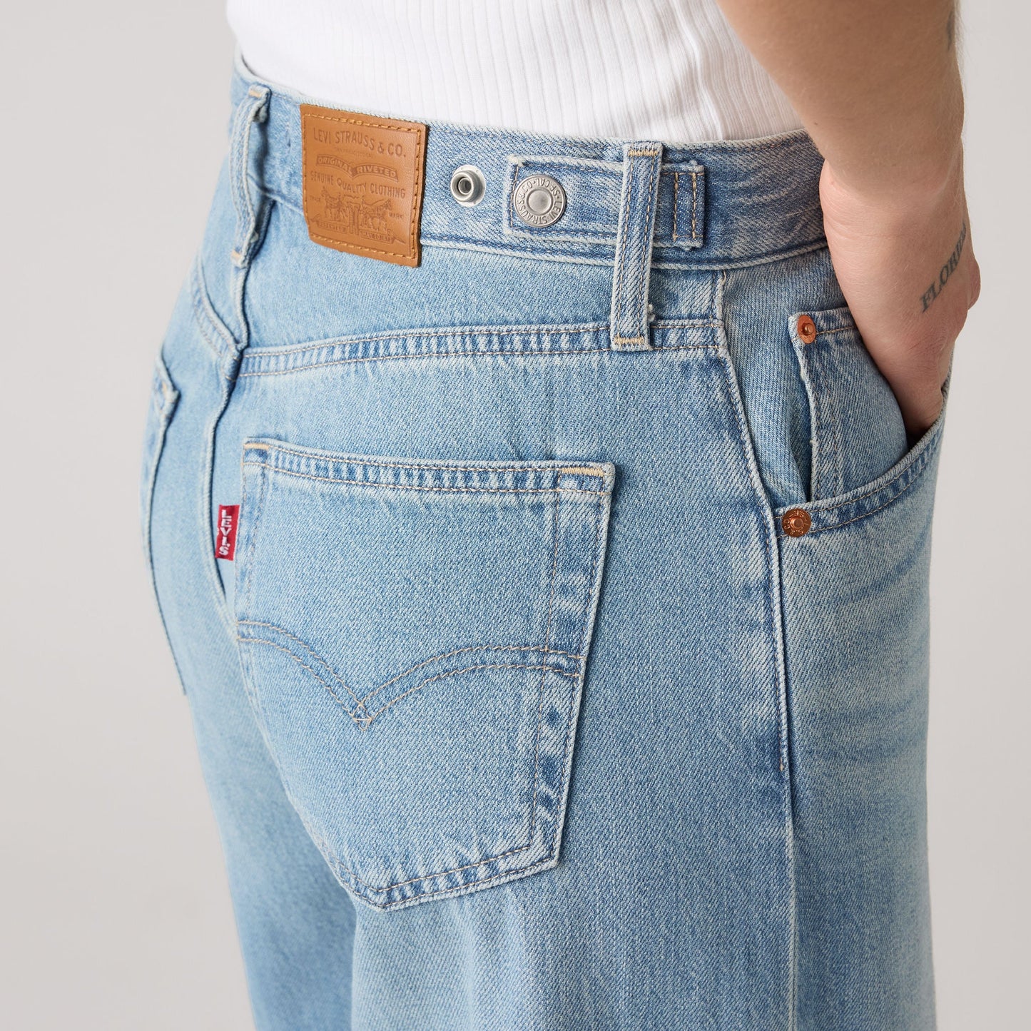 Levi's® Women's Cinch Wide-Leg Pants