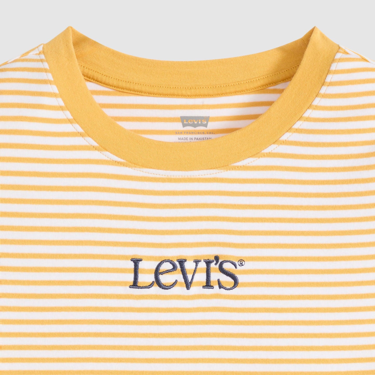Levi's® Women's Graphic Essential Baby Tee