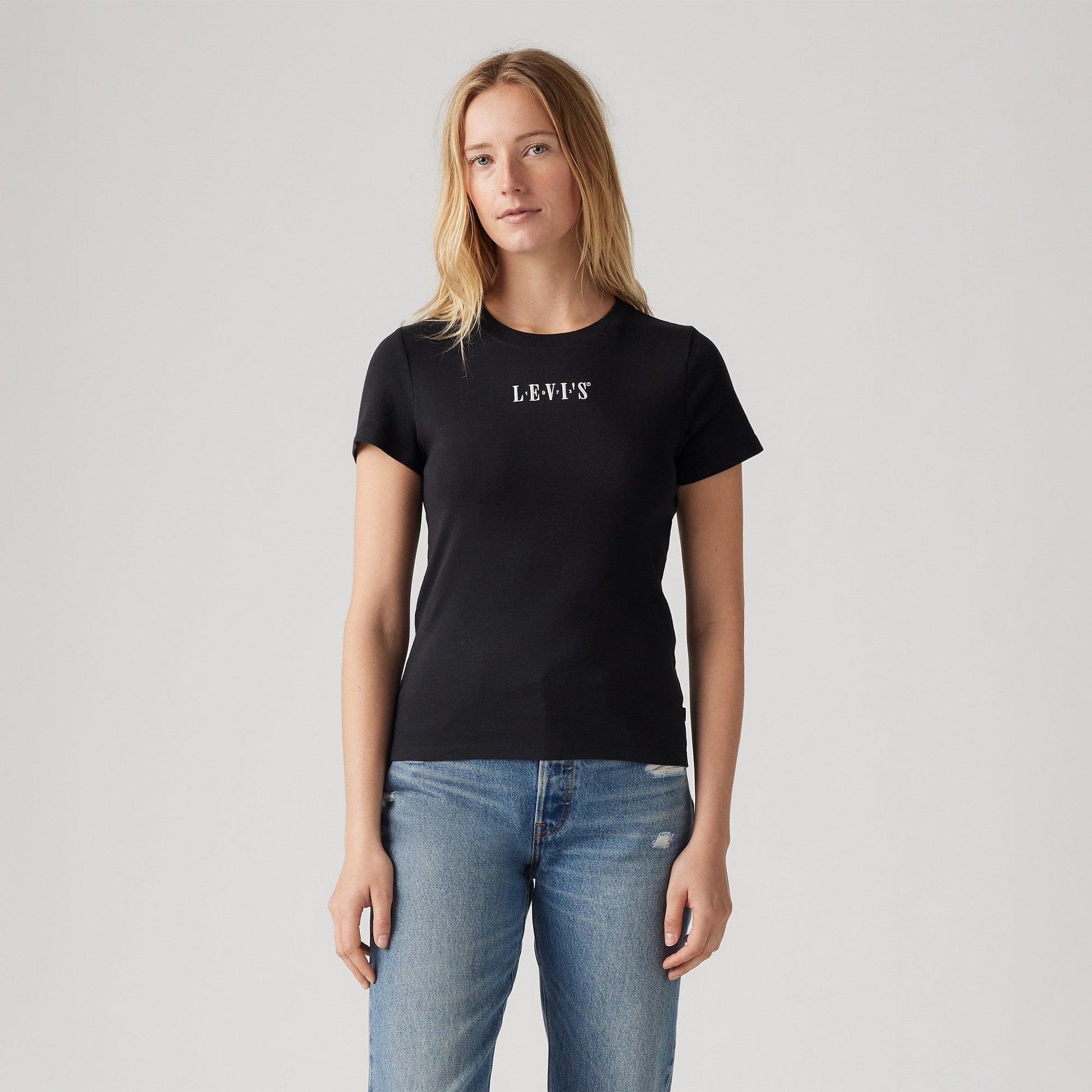 Levi's® Women's Graphic Essential T-Shirt