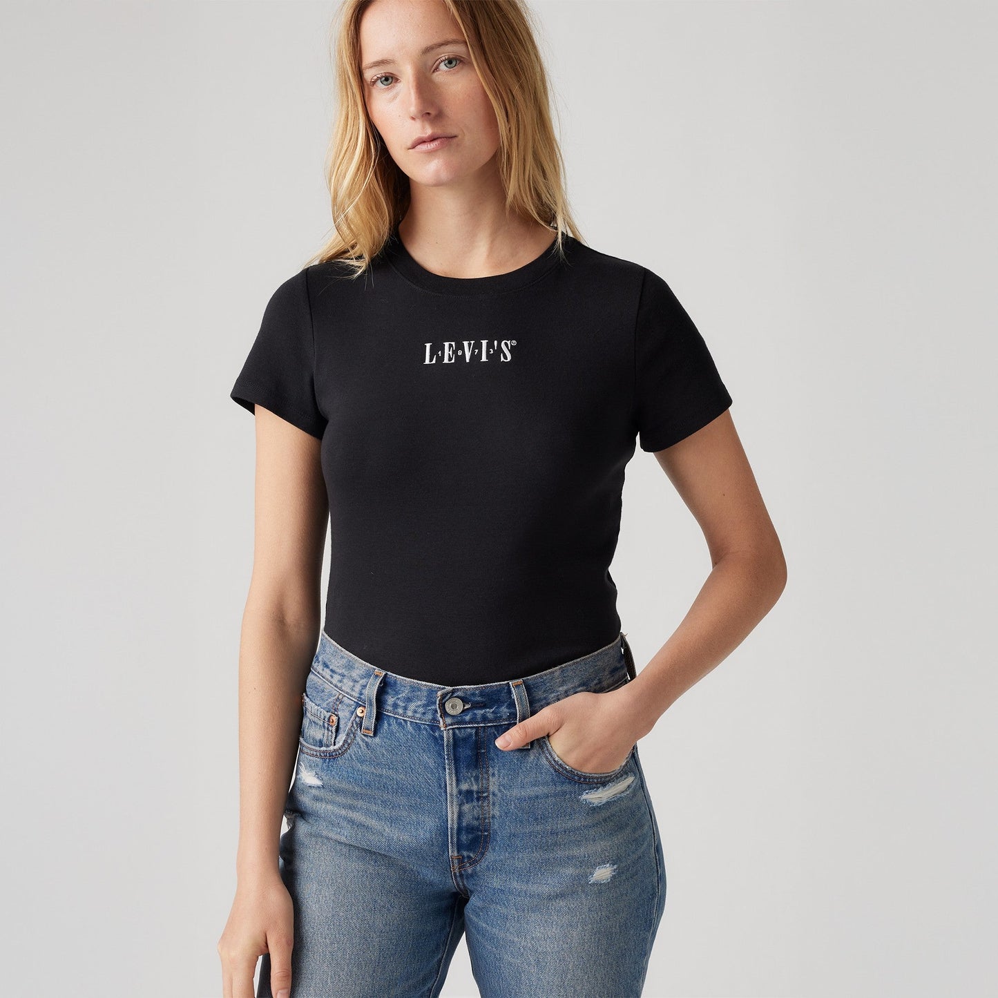 Levi's® Women's Graphic Essential T-Shirt
