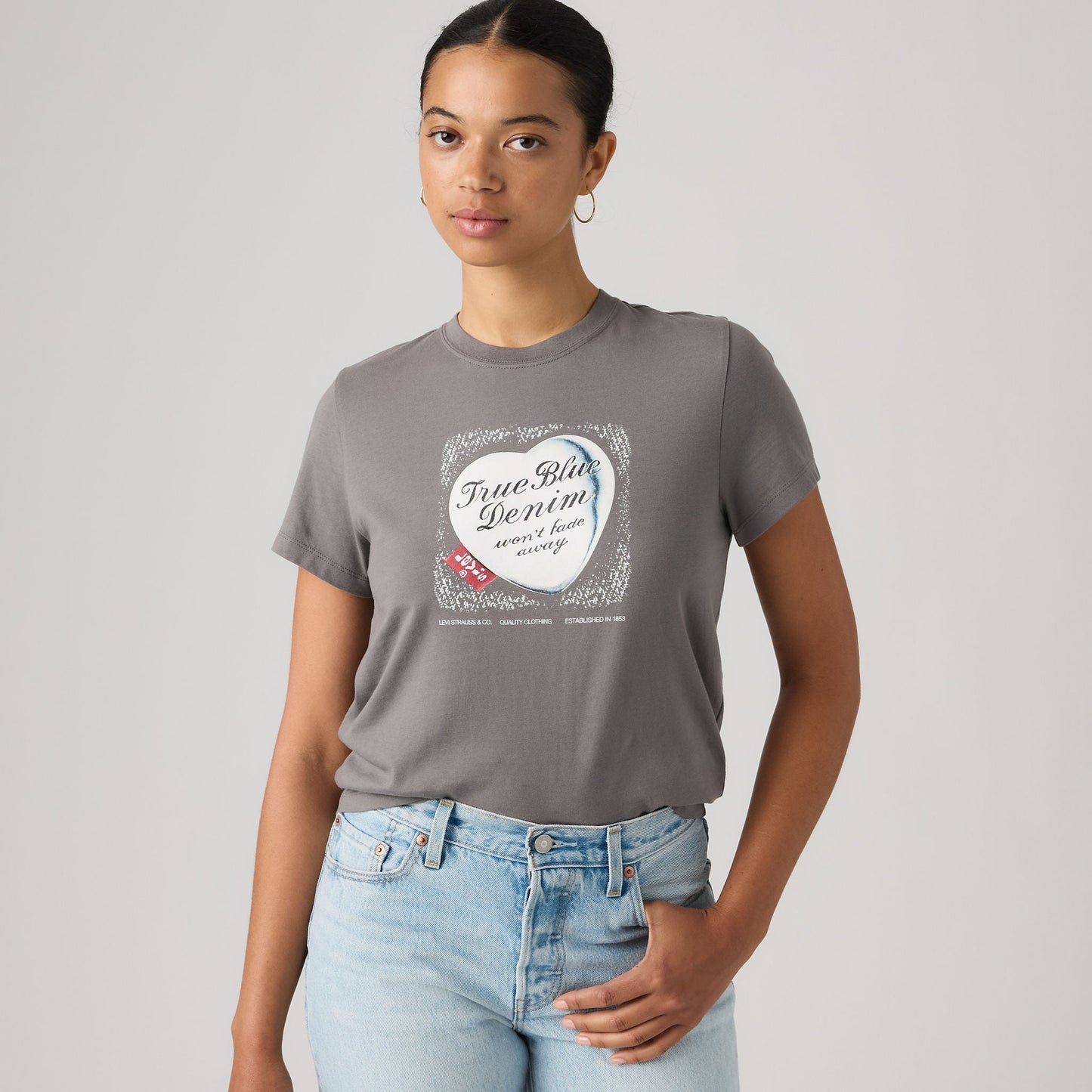 Levi's® Women's Graphic Favorite Tee
