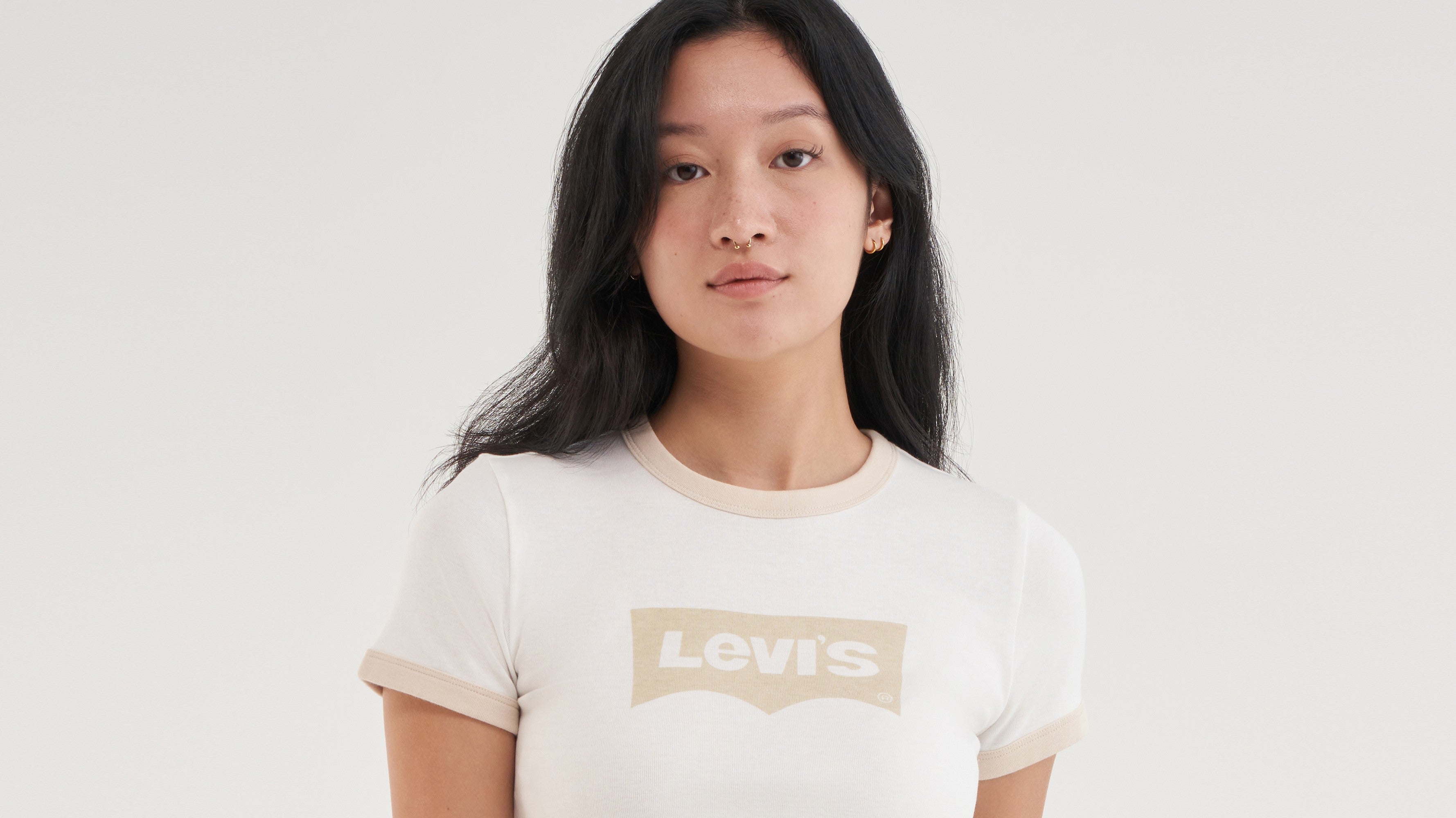 Levi s Women s Graphic Ringer Mini T Shirt Wonky Batwing Ringer Cloud Dancer Levi s PH