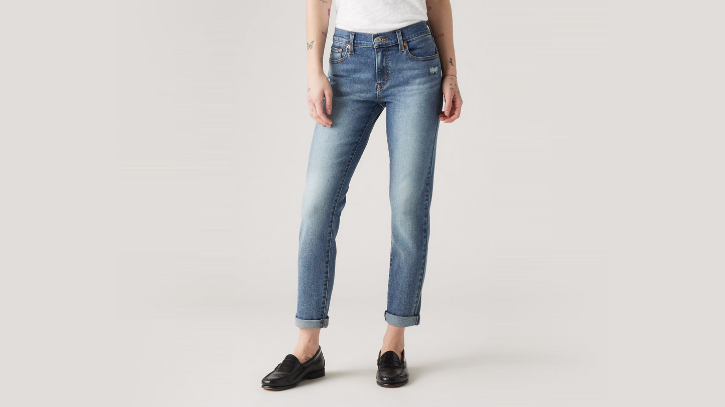 Levi's® Women's Mid-Rise Boyfriend Jeans