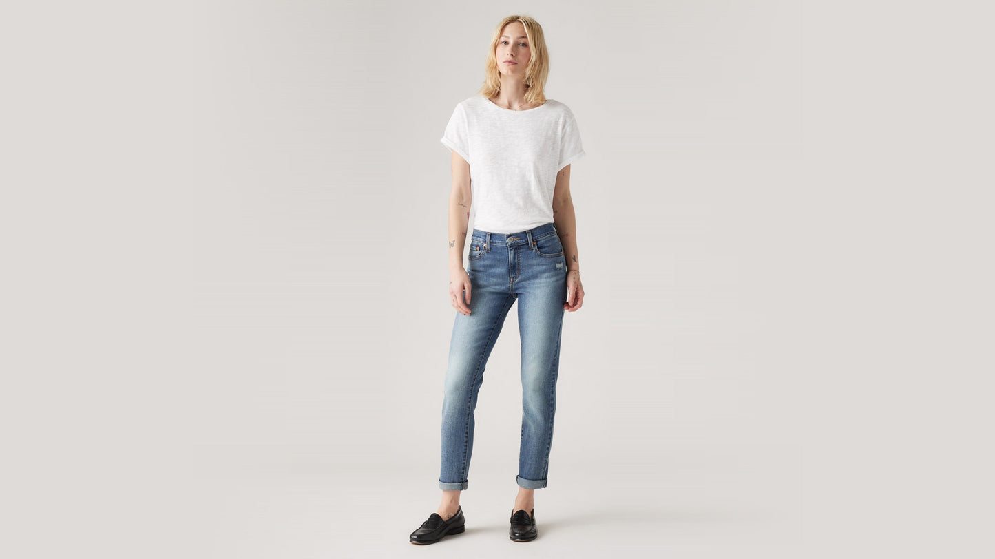 Levi's® Women's Mid-Rise Boyfriend Jeans